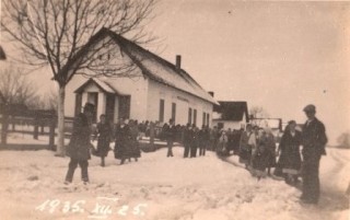 A katolikus iskola és imaház