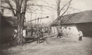 A kocsmaudvarban az 1950-es években